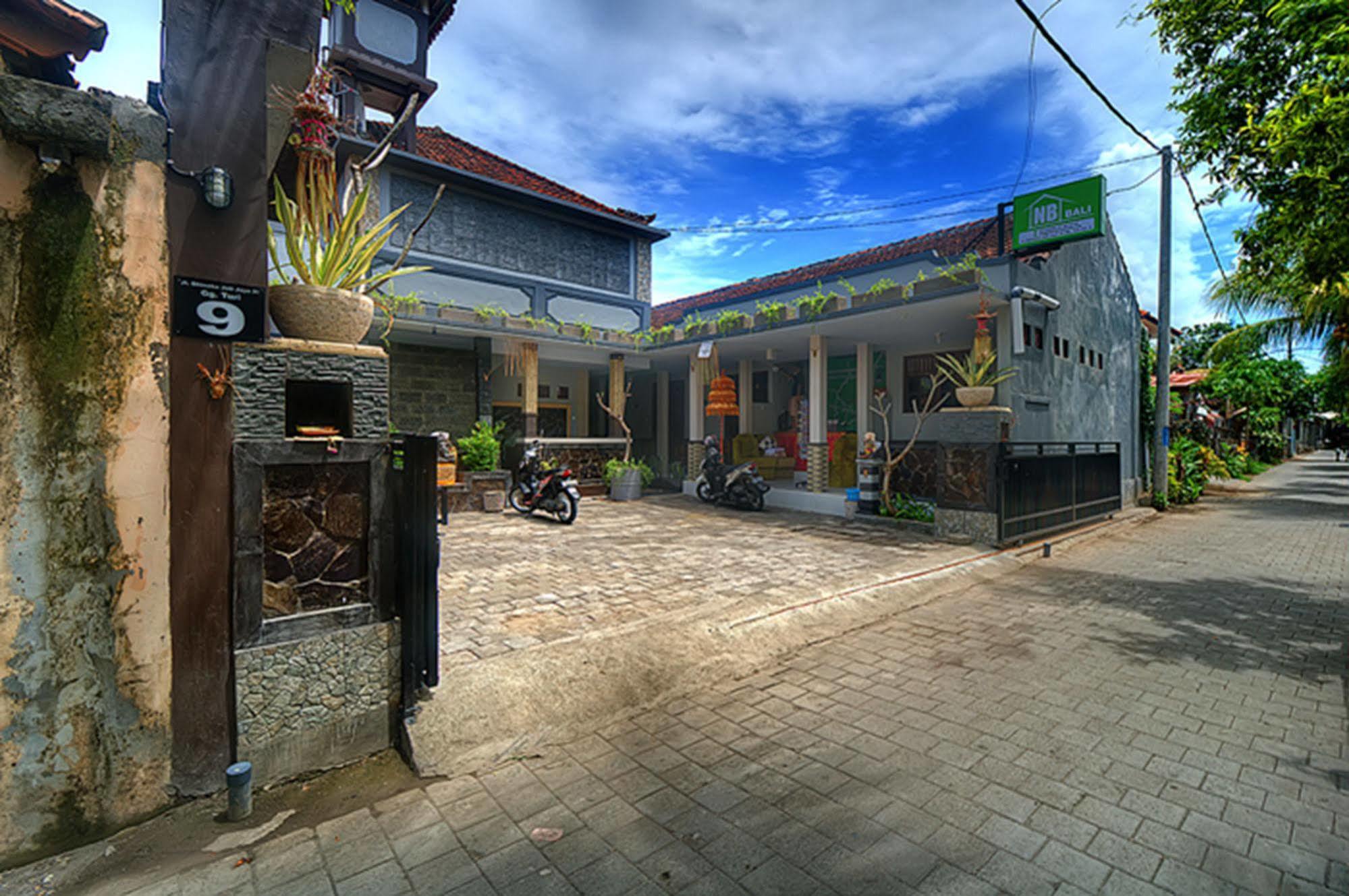 Nb Bali Guesthouse Kuta  Bagian luar foto